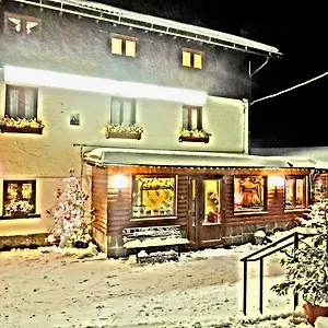 Noemi , Abetone Italia